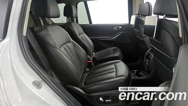 2021 BMW X7 (G07) xDrive 40d Design Pure Excellence 6-Seater Sold VIN WBATB4103M9G07069 – undercarriage 2021 BMW X7 (G07) xDrive 40d Design Pure Excellence 6-Seater Sold VIN WBATB4103M9G07069 – undercarriage