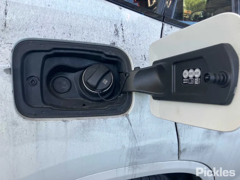 2020 BMW X3 Damaged VIN WBATY520309B31340 – undercarriage