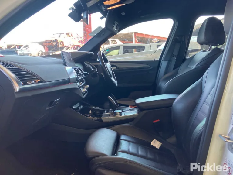 2020 BMW X3 Damaged VIN WBATY520309B31340 – odometer reading
