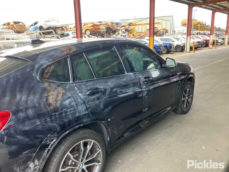 2019 BMW X4 Damaged VIN WBAUJ12070LA94605 – photo 17 2019 BMW X4 Damaged VIN WBAUJ12070LA94605 – photo 17