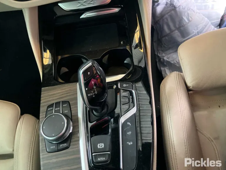 2019 BMW X4 Damaged VIN WBAUJ12070LA94605 – photo 23 2019 BMW X4 Damaged VIN WBAUJ12070LA94605 – photo 23