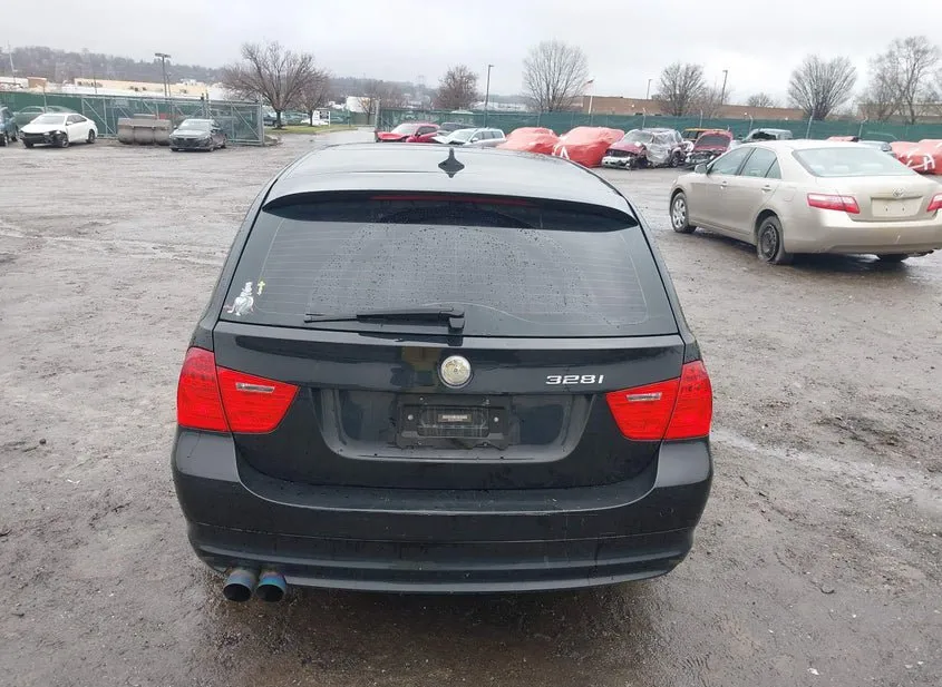 2011 BMW 328i Used VIN WBAUU3C5XBA543090 – odometer reading