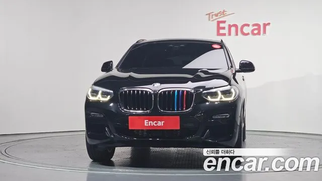 2019 BMW X4 (G02) xDrive20d M Sport Sold VIN WBAVJ9108K9A39617 – interior seats