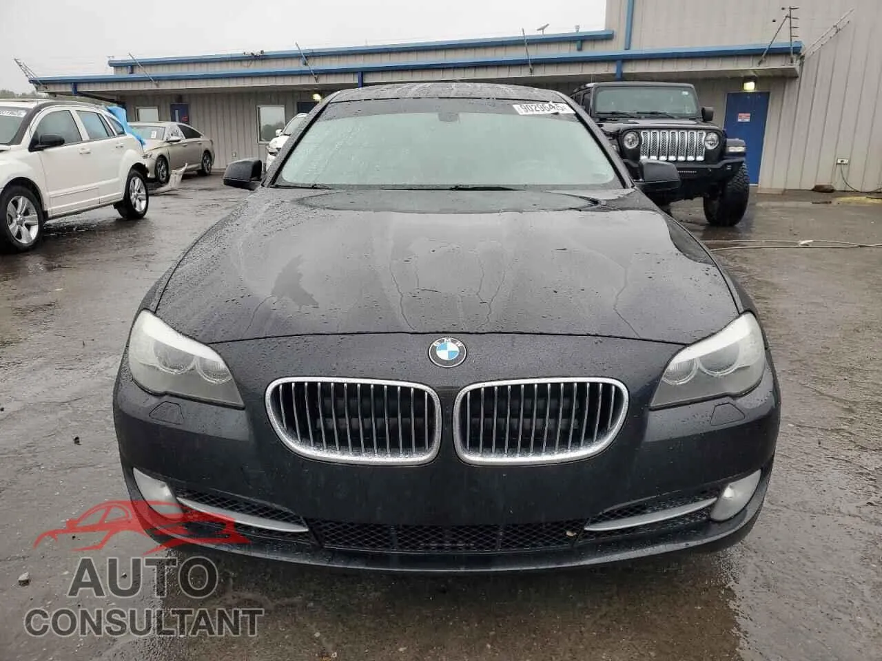 2013 BMW 5 SERIES Damaged VIN WBAXG5C54DD234653 – interior seats