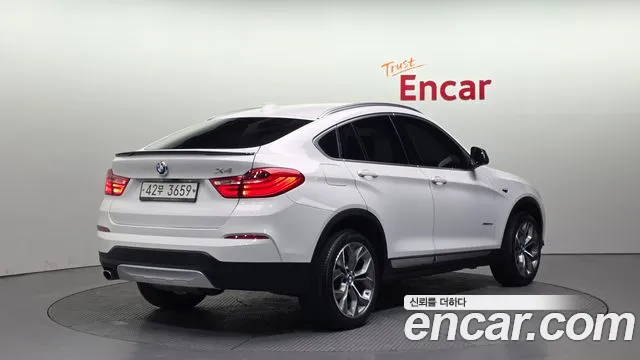 2017 BMW X4 (F26) xDrive20d SAC Edition Sold VIN WBAXX1103H0W06125 – trunk area