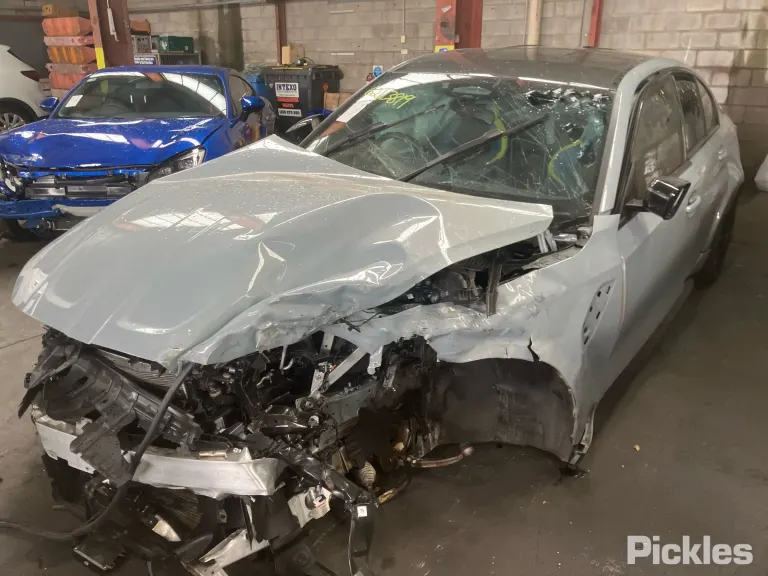 2022 BMW M3 Damaged VIN WBS42AY080FN28770 – engine bay 2022 BMW M3 Damaged VIN WBS42AY080FN28770 – engine bay