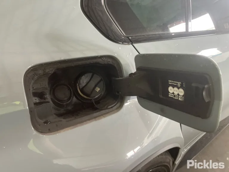 2022 BMW M3 Damaged VIN WBS42AY080FN28770 – trunk area 2022 BMW M3 Damaged VIN WBS42AY080FN28770 – trunk area