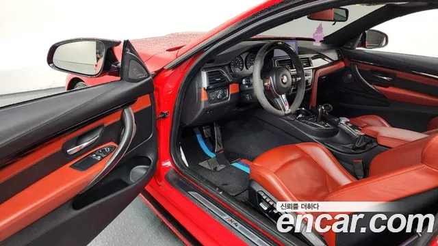 2020 BMW M4 (F82) M4 Coupe Competition Sold VIN WBS4Y9104LFH36997 – interior seats