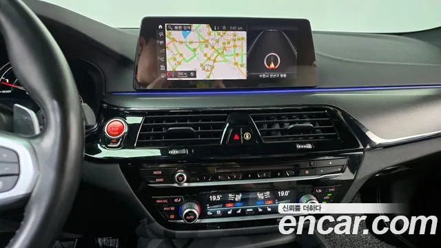 2019 BMW M5 (F90) M5 Sedan Sold VIN WBSJF0100KBS91584 – engine bay