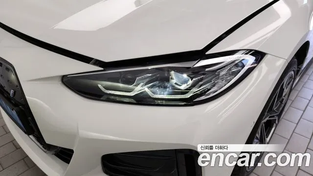 2022 BMW i4 eDrive40 M Sports Sold VIN WBY71AW03NFN10354 – photo 27