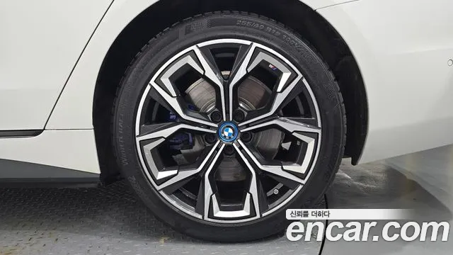 2024 BMW i4 eDrive40 M Sports Pro Sold VIN WBY71AW05RFS51145 – photo 18