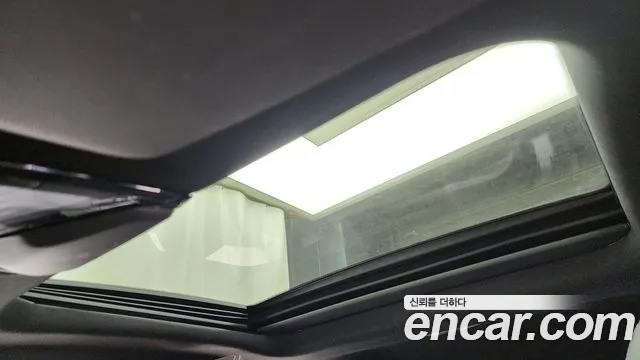 2022 BMW i4 eDrive40 M Sports Sold VIN WBY71AW09NFM61077 – interior seats