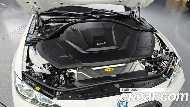 2024 BMW i4 eDrive40 M Sports Pro Sold VIN WBY71AW0XRFR14919 – interior seats