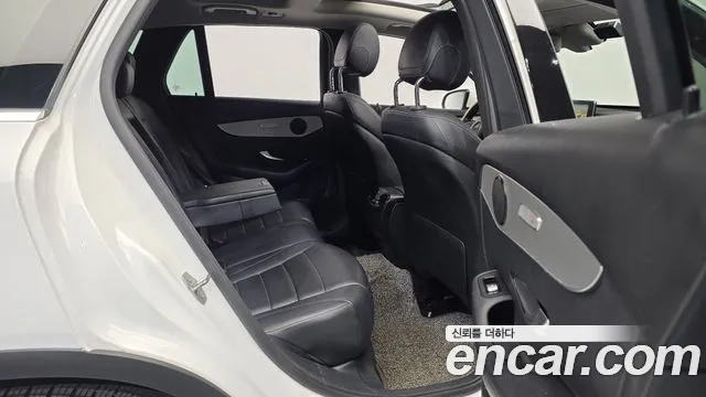 2017 Mercedes-Benz Glc-Class X253 Glc220 D 4matic Sold VIN WDC0G0FB6HF199806 – front exterior