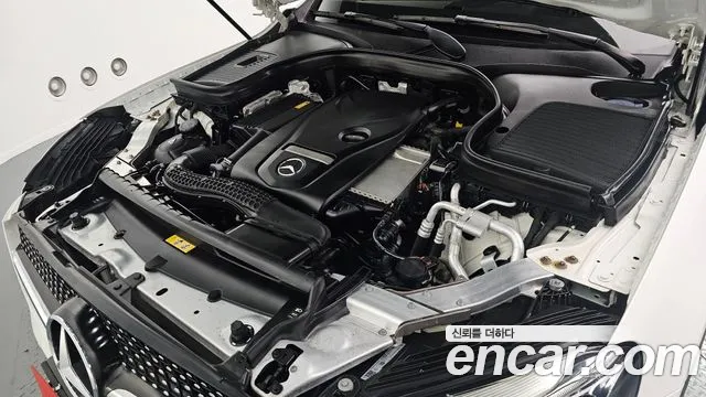 2019 Mercedes-Benz GLC-Class X253 GLC300 4MATIC AMG Line Sold VIN WDC0G4KBXKF631480 – engine bay