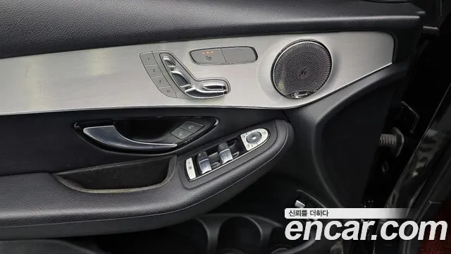 2019 Mercedes-Benz GLC-Class X253 GLC350e 4MATIC Premium Sold VIN WDC0G5EB111111111 – interior seats