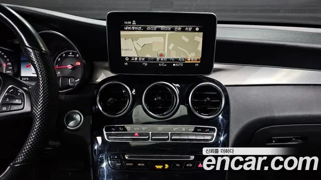 2019 Mercedes-Benz GLC-Class X253 GLC350e 4MATIC Premium Sold VIN WDC0G5EB1KF661159 – interior seats