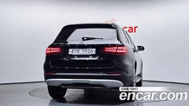 2019 Mercedes-Benz GLC-Class X253 GLC350e 4MATIC Premium Sold VIN WDC0G5EBXKF552697 – rear exterior 2019 Mercedes-Benz GLC-Class X253 GLC350e 4MATIC Premium Sold VIN WDC0G5EBXKF552697 – rear exterior