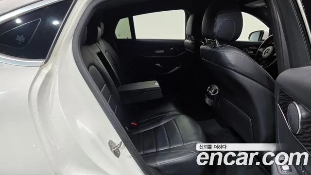 2019 Mercedes-Benz GLC-Class X253 GCL300 4MATIC Coupe Sold VIN WDC0J4KB0KF514606 – side profile