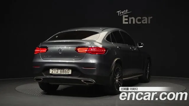 2019 Mercedes-Benz GLC-Class X253 GLC300 4MATIC AMG Line Coupe Sold VIN WDC0J4KB5KF665344 – dashboard