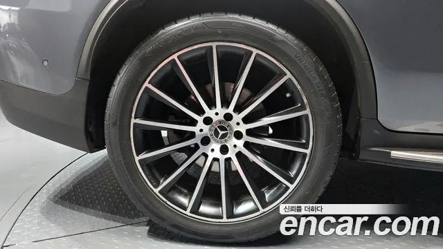 2019 Mercedes-Benz GLC-Class X253 GLC300 4MATIC AMG Line Coupe Sold VIN WDC0J4KB5KF665344 – odometer reading