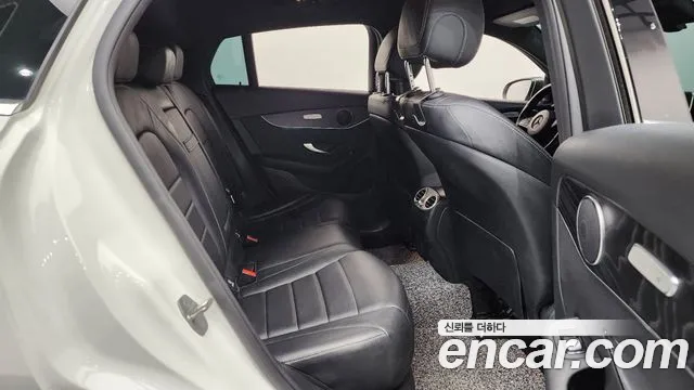 2019 Mercedes-Benz GLC-Class X253 GCL300 4MATIC Coupe Sold VIN WDC0J4KBXKF519716 – rear exterior
