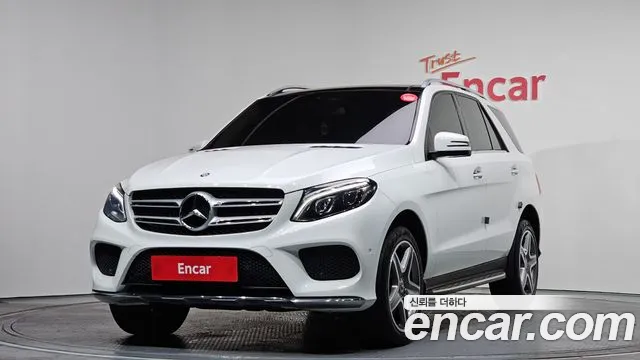 2017 Mercedes-Benz GLE-Class W166 GLE350 d 4MATIC Sold VIN WDCDA2EB5HA906147 – dashboard