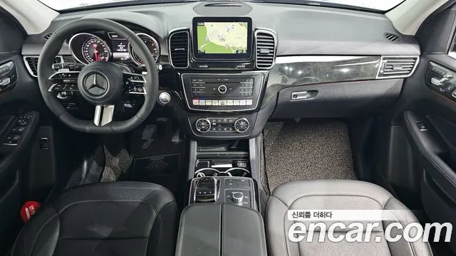 2017 Mercedes-Benz GLE-Class W166 GLE350 d 4MATIC Sold VIN WDCDA2EB6HA912846 – trunk area