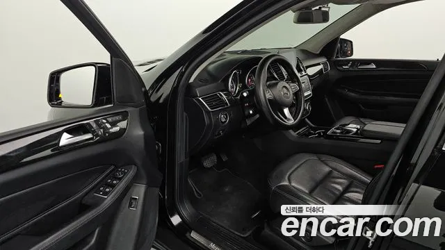 2017 Mercedes-Benz GLE-Class W166 GLE350 d 4MATIC Sold VIN WDCDA2EB8HA907986 – front exterior 2017 Mercedes-Benz GLE-Class W166 GLE350 d 4MATIC Sold VIN WDCDA2EB8HA907986 – front exterior