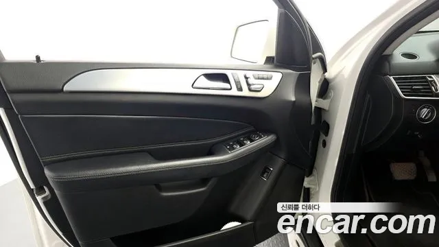 2018 Mercedes-Benz GLE-Class W166 GLE350 d 4MATIC Sold VIN WDCDA2EB8JB114123 – photo 28 2018 Mercedes-Benz GLE-Class W166 GLE350 d 4MATIC Sold VIN WDCDA2EB8JB114123 – photo 28