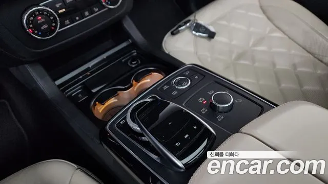 2017 Mercedes-Benz GLS-Class X166 GLS500 4MATIC Sold VIN WDCDF7DEXHA836977 – photo 41