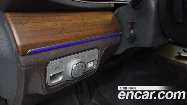 2019 Mercedes-Benz GLE-Class W167 GLE450 4MATIC Sold VIN WDCFB5KB9KA062438 – interior seats