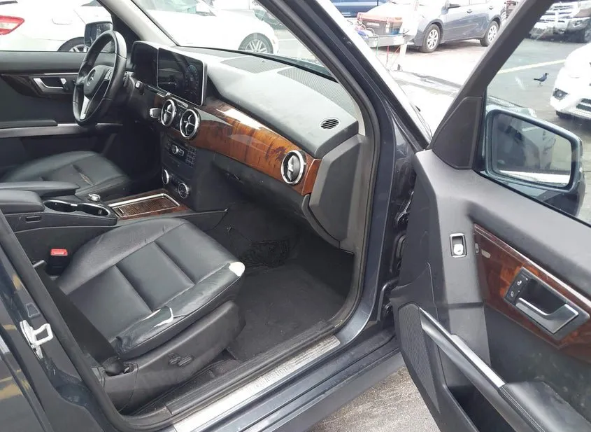 2014 MERCEDES-BENZ GLK-Class Used VIN WDCGG5HB6EG295420 – dashboard