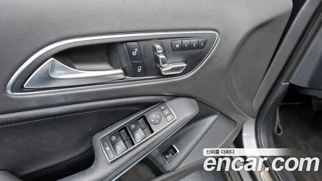 2018 Mercedes-Benz GLA-Class X156 GLA220 Sold VIN WDCTG4FB9JJ397125 – undercarriage 2018 Mercedes-Benz GLA-Class X156 GLA220 Sold VIN WDCTG4FB9JJ397125 – undercarriage