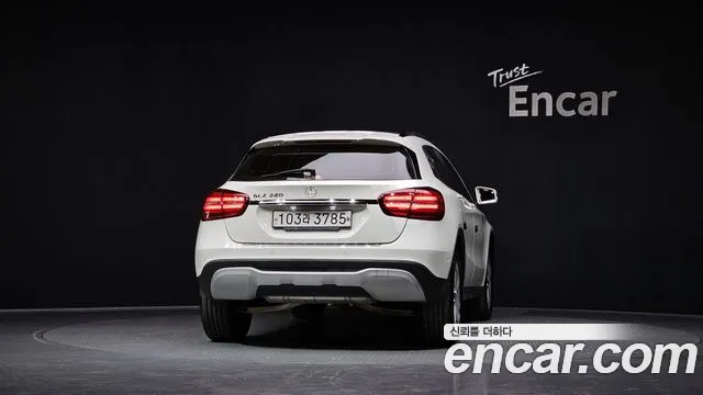2018 Mercedes-Benz GLA-Class X156 GLA220 Sold VIN WDCTG4FB9JJ438014 – trunk area 2018 Mercedes-Benz GLA-Class X156 GLA220 Sold VIN WDCTG4FB9JJ438014 – trunk area