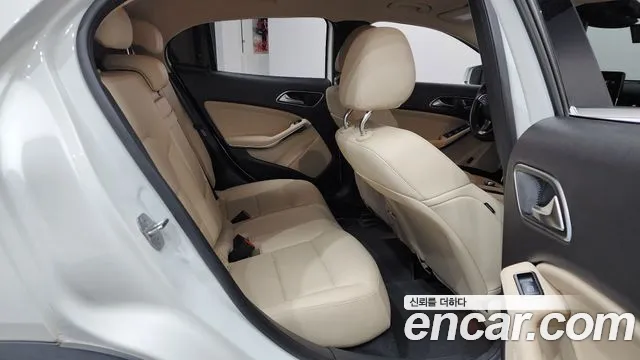 2019 Mercedes-Benz GLA-Class X156 GLA220 Sold VIN WDCTG4FBXKJ646646 – dashboard 2019 Mercedes-Benz GLA-Class X156 GLA220 Sold VIN WDCTG4FBXKJ646646 – dashboard