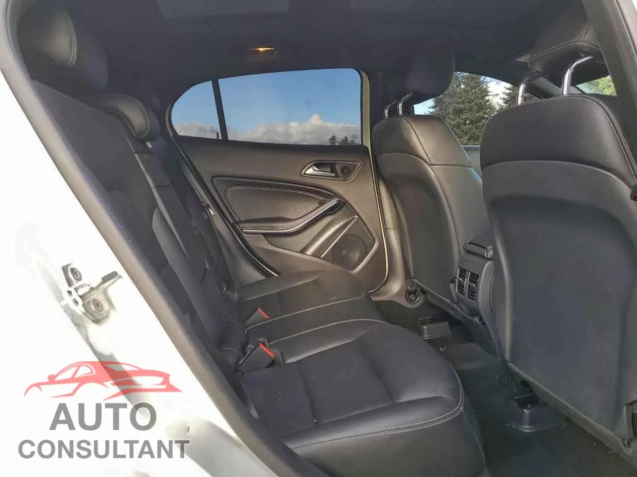 2018 MERCEDES-BENZ GLA-CLASS Damaged VIN WDCTG4GB5JJ449428 – photo 11 2018 MERCEDES-BENZ GLA-CLASS Damaged VIN WDCTG4GB5JJ449428 – photo 11