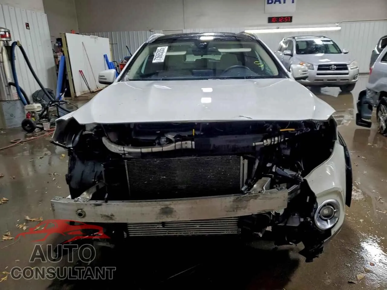 2018 MERCEDES-BENZ GLA-CLASS Damaged VIN WDCTG4GB6JJ408712 – interior seats