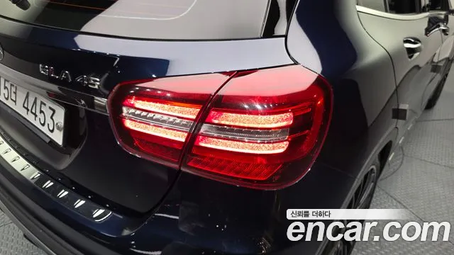 2019 Mercedes-Benz GLA-Class X156 GLA45 AMG 4MATIC Sold VIN WDCTG5CB4KJ544334 – trunk area 2019 Mercedes-Benz GLA-Class X156 GLA45 AMG 4MATIC Sold VIN WDCTG5CB4KJ544334 – trunk area