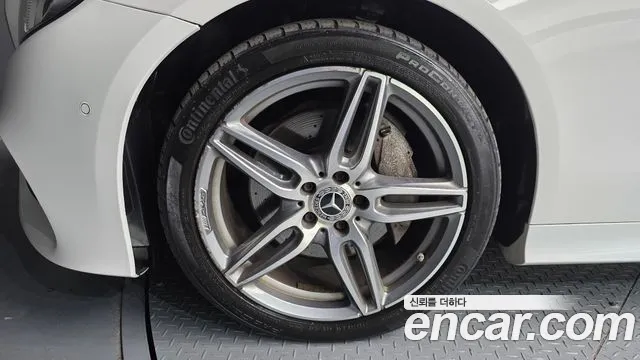 2017 Mercedes-Benz E-Class W213 E220d Coupe Sold VIN WDD1J1EB5HF012256 – photo 15