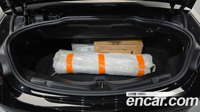 2018 Mercedes-Benz E-Class W213 E220d Cabriolet Sold VIN WDD1K1EB2JF051096 – trunk area