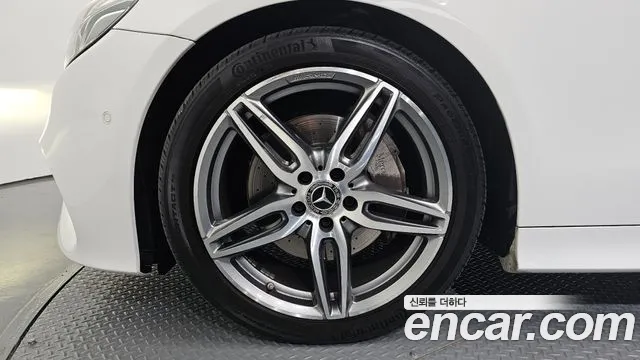2019 Mercedes-Benz E-Class W213 E220d Cabriolet Sold VIN WDD1K1EB8KF118351 – interior seats