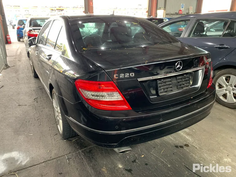 2009 Mercedes-Benz C-Class Used VIN WDD2040022A345038 – photo 18