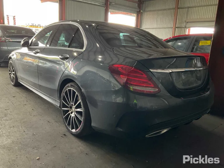 2015 Mercedes-Benz C-Class - VIN WDD2050372R064192 2015 Mercedes-Benz C-Class VIN WDD2050372R064192