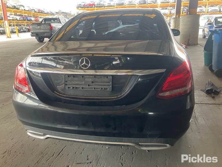 2015 Mercedes-Benz C-Class Used VIN WDD2050422R067911 – photo 27
