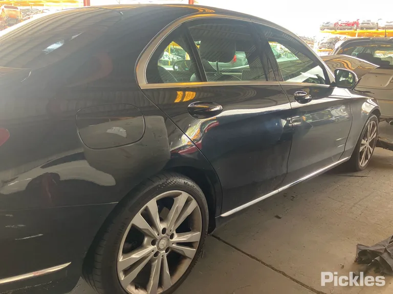 2015 Mercedes-Benz C-Class Used VIN WDD2050422R067911 – photo 28