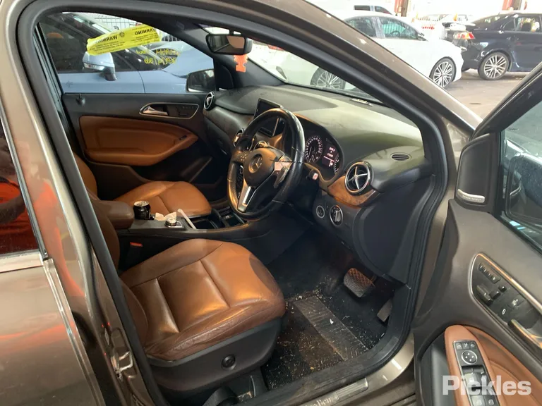 2013 Mercedes-Benz B-Class Used VIN WDD2462012J143369 – rear exterior