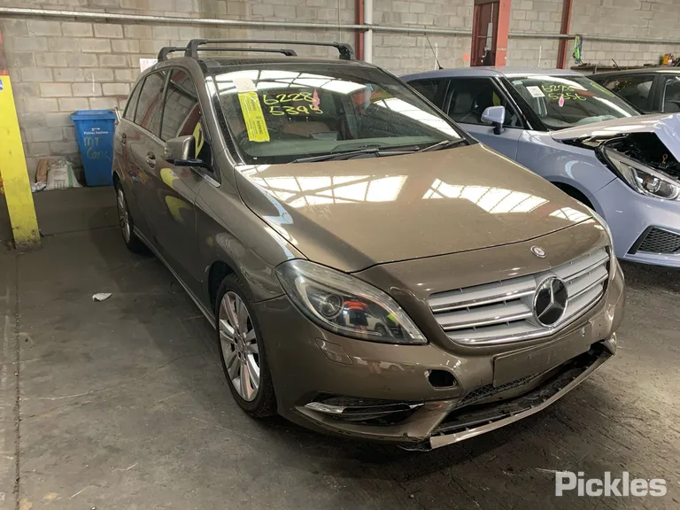 2013 Mercedes-Benz B-Class Used VIN WDD2462012J143369 – engine bay