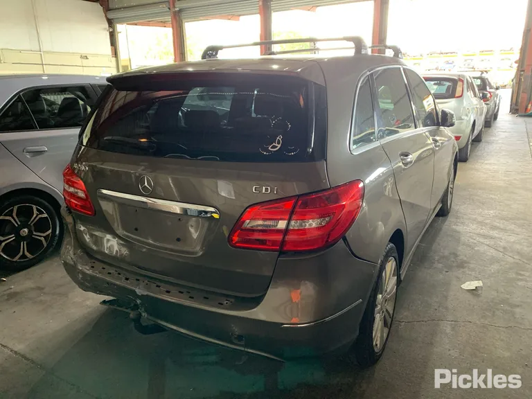 2013 Mercedes-Benz B-Class Used VIN WDD2462012J143369 – exterior detail