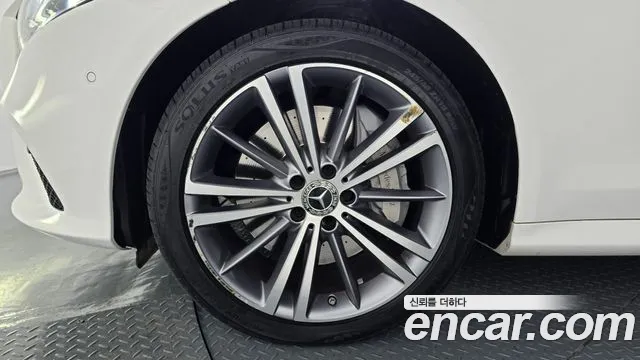 2019 Mercedes-Benz CLS-Class C257 CLS400d 4MATIC Sold VIN WDD2J2DB7KA041743 – interior seats